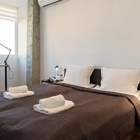 Soho White 2bdr By Rv * فارنا