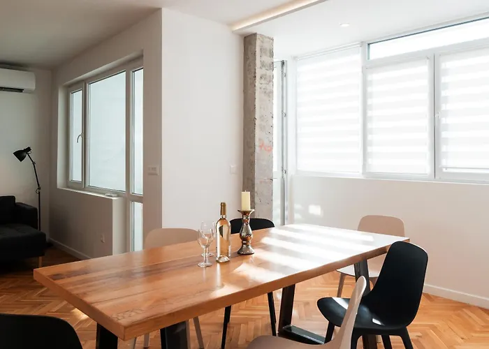 شقة Soho White 2bdr By Rv فارنا