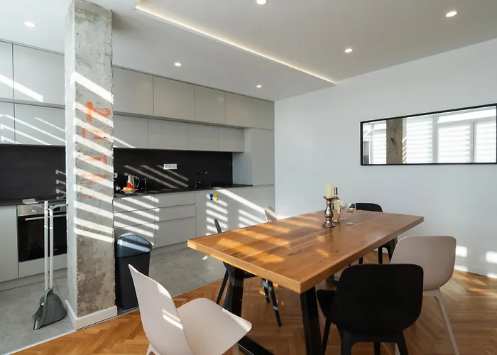 Apartment Soho White 2bdr By Rv Varna